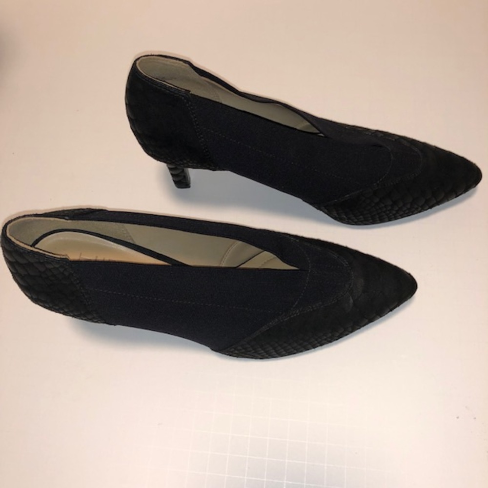 Ladies Attractive high heels size 7.5 US Naturalizer
